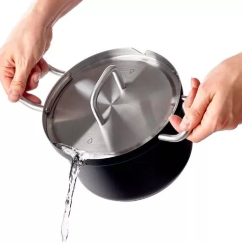 MARMITE AVEC COUVERCLE 18CM 2.5L BK Q-LINAIR MASTER GLAS